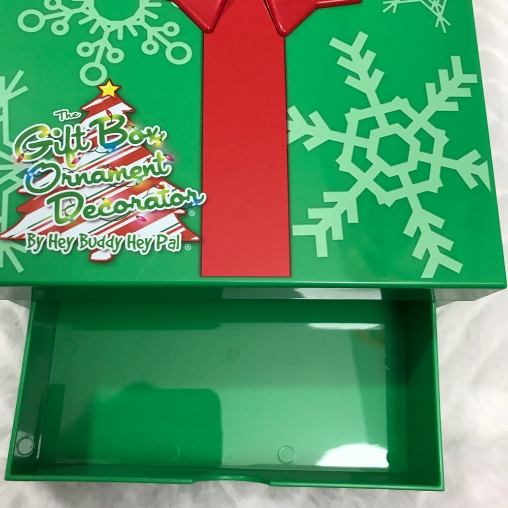 Gift Box Ornament Decorator Christmas Holiday Craft Spinning hey buddy hey pal - Picture 4 of 9